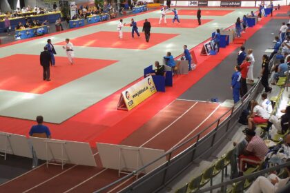 Judoka im Wettkampf - Symbolbild