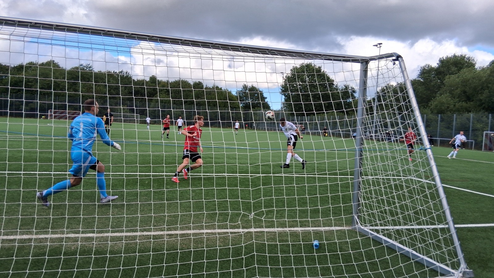 TSV Kronshagen siegt 6:1, Holstein II spielt 2:2