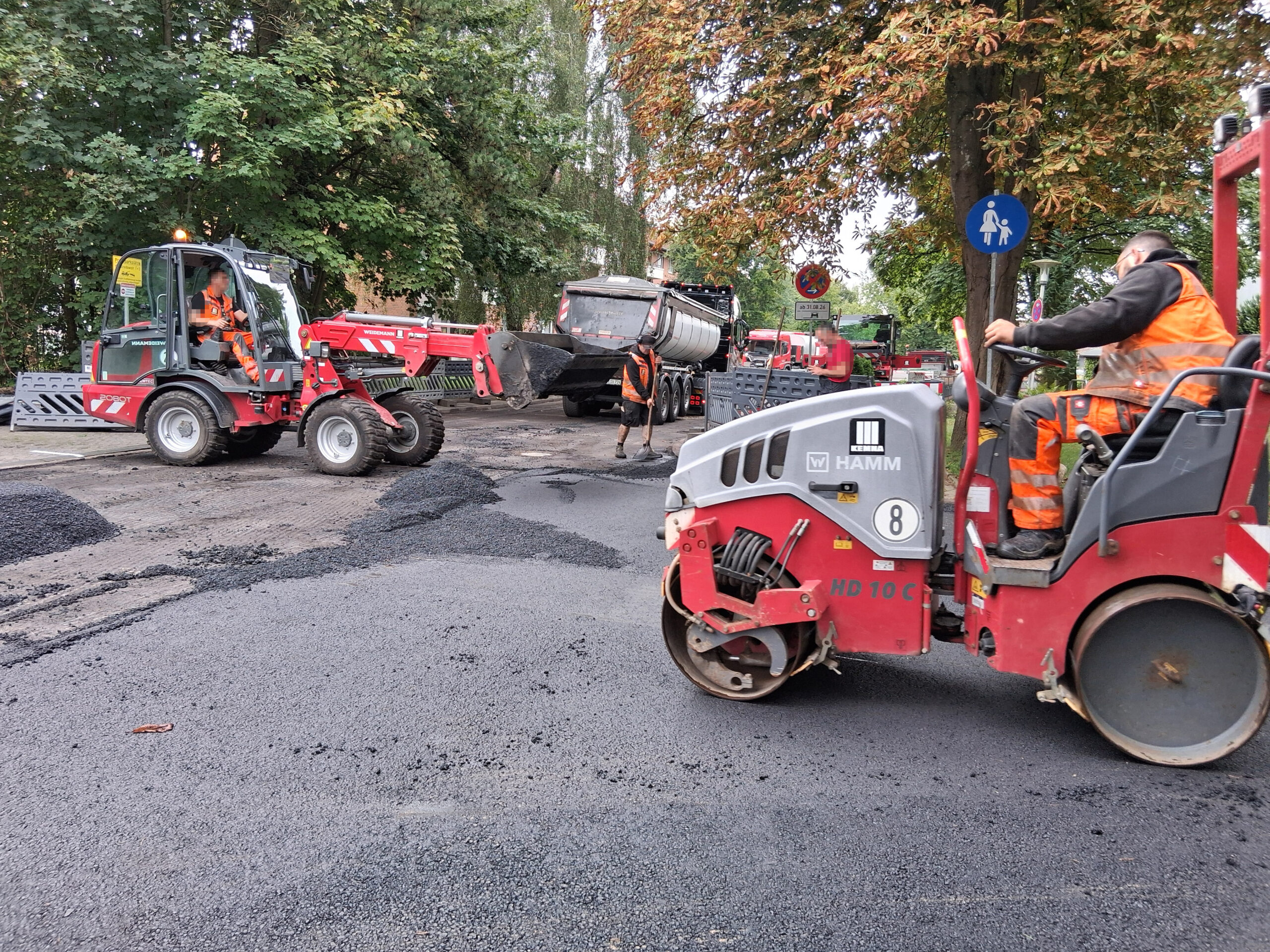 Bredowstraße: Asphaltierung hat begonnen